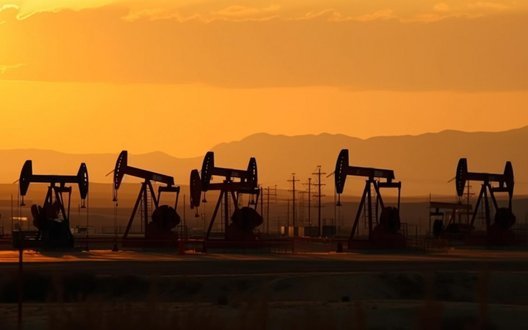 Ціни на нафту зросли на тлі невизначеності щодо мирної угоди з Іраном та скорочення запасів