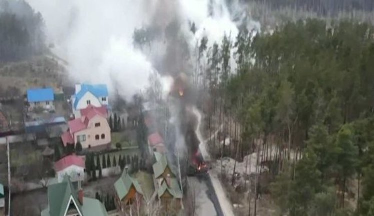"Мы подбили им первые две БМД и они как печеные начали бежать. Нас было всего 15", - экснардеп Парасюк рассказал об атаке на колонну оккупантов. ВИДЕО