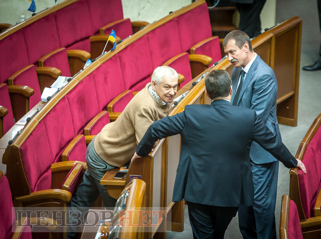 Зрада Дорна, сутичка через російську мову, звіт Вовка і пасьянс депутатських карток Опоблоку, - робочий день Ради 12 квітня 03 Зрада Дорна, сутичка через російську мову, звіт Вовка і пасьянс депутатських карток Опоблоку, - робочий день Ради 12 квітня 03