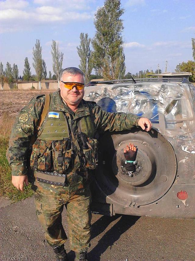 Получив пули в живот, плечо и ногу, Саакян сумел ранить троих бандитов и, вероятно, убить четвертого, - журналист Курбатов 02