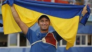Украинский лучник завоевал третье золото на Олимпиаде