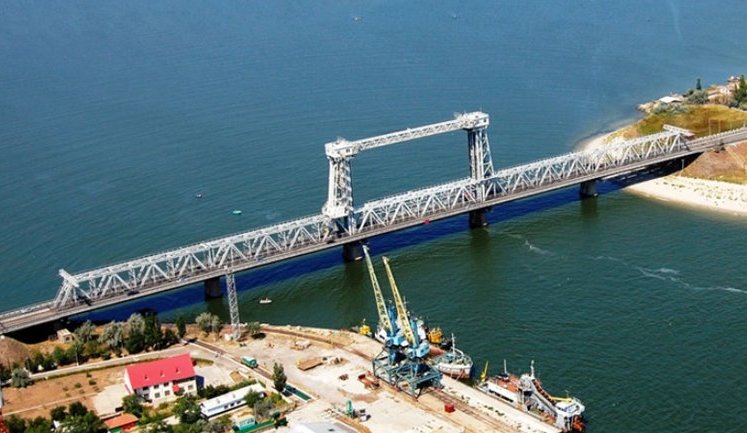 Missile strike in Odesa region: Russian troops again fired on bridge across Dniester estuary, it was destroyed (updated)