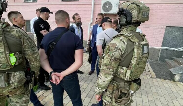 SBI detains Yemelianov: he planned to flee Ukraine after unlawful alteration of pretrial restrictions. PHOTO