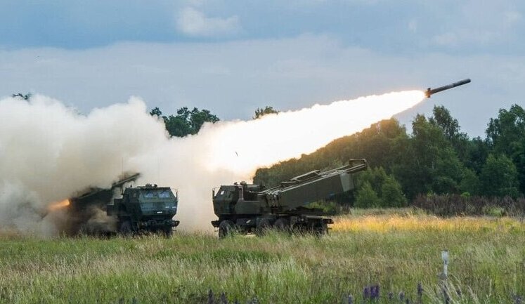 Ракеты для Patriot, Stinger и HIMARS, 155-мм артснаряды: СМИ узнали, какую помощь Украине временно заблокировал Пентагон