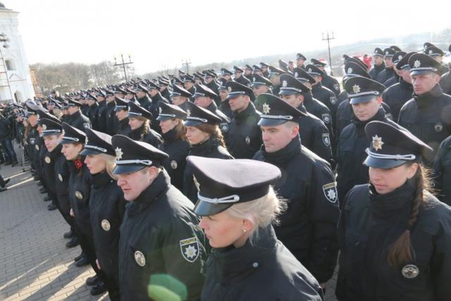чернигов полиция присяга патрульная патрульные