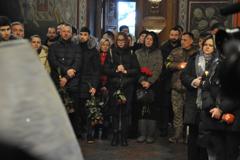 Зі столичним екскурсоводом та воїном Сергієм Мироновим, який загинув у бою з окупантами, попрощалися у Києві 61