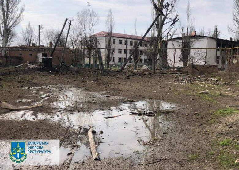 Consequences of enemy air bomb attacks on Orikhiv and Huliaipole 01