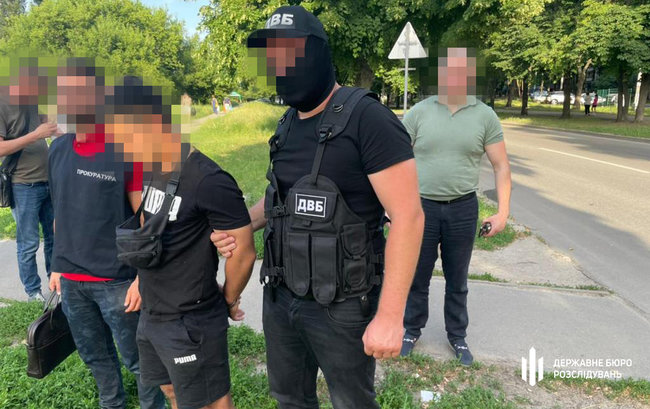 Задержан сержант патрульной полиции, делавший закладки наркотиков в Харькове, - ГБР 02