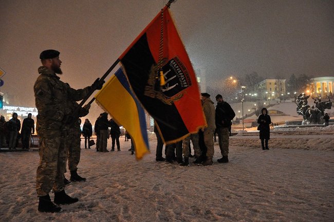 На Майдані Незалежності в Києві відбулося прощання із загиблим бійцем Правого сектора Андрієм Витвицьким, другом Спікером 10