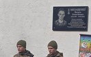 Меморіальну дошку загиблому під час виходу з Іловайського котла українському танкісту Василю Милащенку відкрили на Дніпропетровщині. ФОТОрепортаж