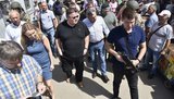 Глава МИД Литвы Линкявичюс посетил пункт пропуска "Станица Луганская" и назвал условия пересечения линии разграничения "негуманными". ФОТО