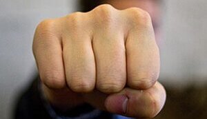 Співробітник ДСНС підозрюється в побитті жінки в автобусі у Львові, - ДБР