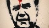"Застреленного" Януковича рисуют "свободовцы"? ФОТОрепортаж
