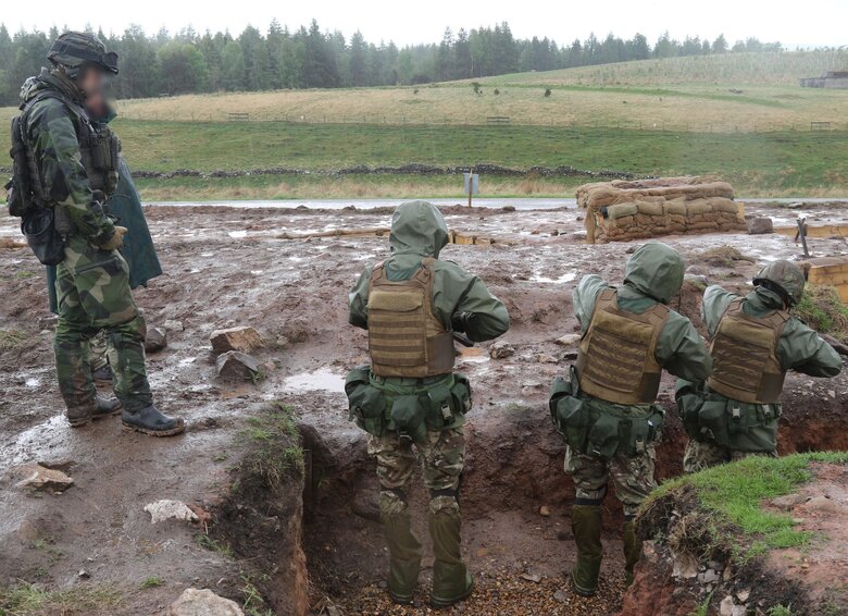 Інструктори зі Швеції навчають у Британії військових ЗСУ 09 Інструктори зі Швеції навчають у Британії військових ЗСУ 09