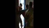 "#б твою мать, вызывай нах#й милицию!" - задержание уклониста от воинской службы сотрудниками херсонского военкомата. ВИДЕО