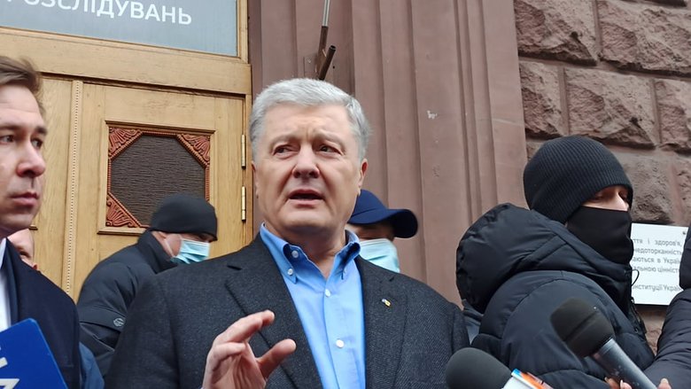 Poroshenko Refuses To Testify At SBI, Leaves Its Building 09