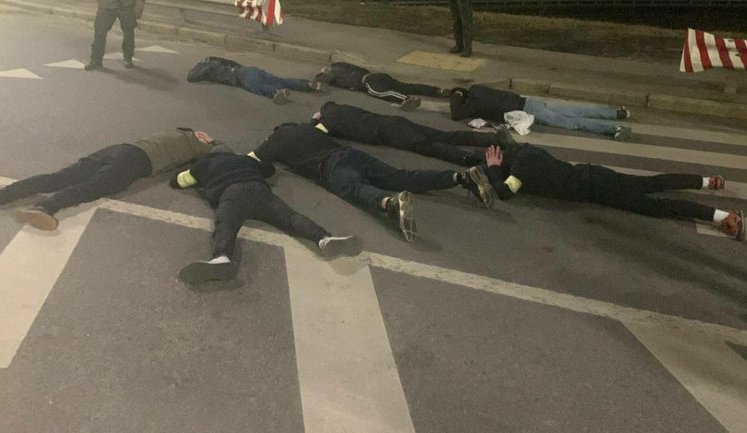 СБУ просить повідомляти про ворожі ДРГ в спеціальний офіційний чат-бот в Telegram