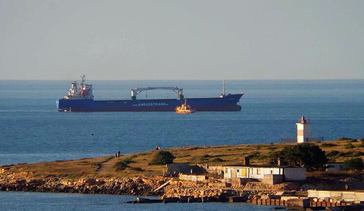 Those involved in theft of 650,000 tons of grain from occupied districts of three regions were exposed. PHOTOS