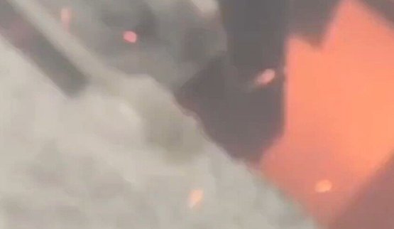 Рашист зафільмував приліт FPV-дрона по своїй позиції на елеваторі: "Бл#дь, убегай, нах#й. С#ка, обожгло, нах#й". ВIДЕО