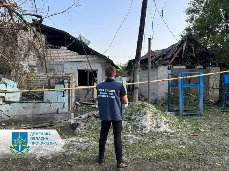 Окупанти вдарили по Селидовому. Поранено п’ятьох осіб, серед них двоє дітей