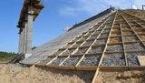 Осенью завершится капремонт автомобильного моста через железнодорожные пути недалеко от Попасной, - Минобороны. ФОТОрепортаж