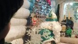 "Святий Миколай"-сепаратист у Житомирі обізвав чиновницю повією і облив глінтвейном. ВIДЕО