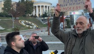 Касьянов вийшов на акцію протесту проти розформування Єрмаком бойового підрозділу: Понад дві години чекали президента, але він не прийшов. Нас знищили. ФОТО