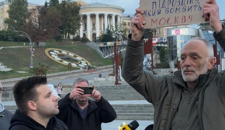 Касьянов вийшов на акцію протесту проти розформування Єрмаком бойового підрозділу: Понад дві години чекали президента, але він не прийшов. Нас знищили. ФОТО