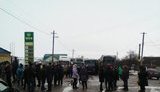 Мешканці Миколаївщини перекрили кілька автотрас, вимагаючи ремонту доріг, - Нацполіція. ФОТОрепортаж