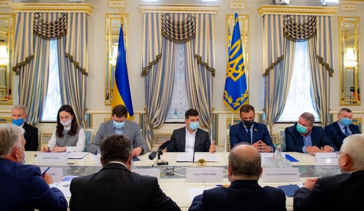 Зеленський на зустрічі з керівниками вишів: В Україні кадровий голод, і цю проблему має вирішувати вища освіта. ФОТО