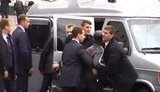 На кортеж Литвина бросился митингующий. + ВИДЕО.