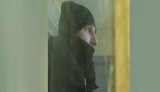 Снеговика нужно смыть: милиция в Минске потребовала убрать с окна новогодний бело-красный рисунок. ВИДЕО