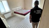 14 мільйонів готівкою за фіктивні інвалідності: правоохоронці затримали групу лікарів на Харківщині та показали спальню з доларами. ФОТОрепортаж