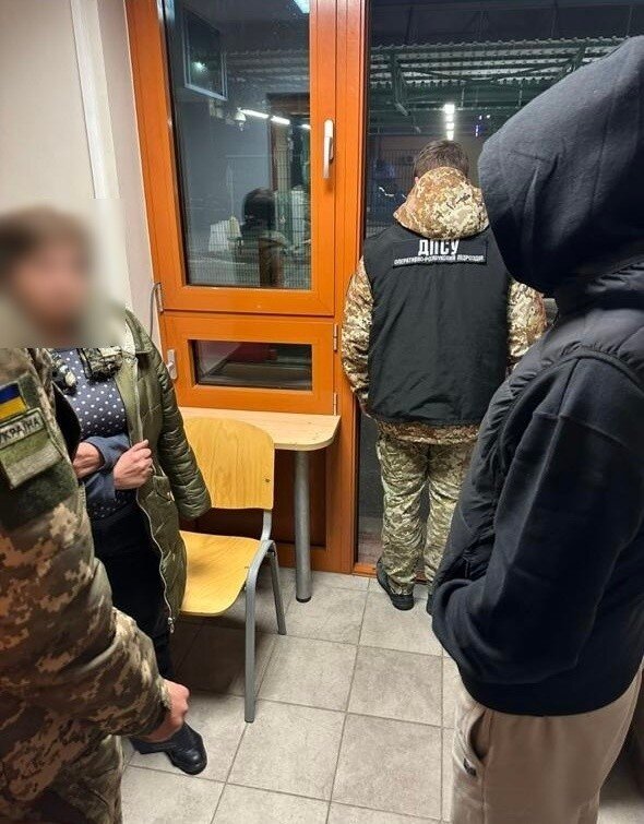 Прикордонники викрили спроби підкупу на Львівщині