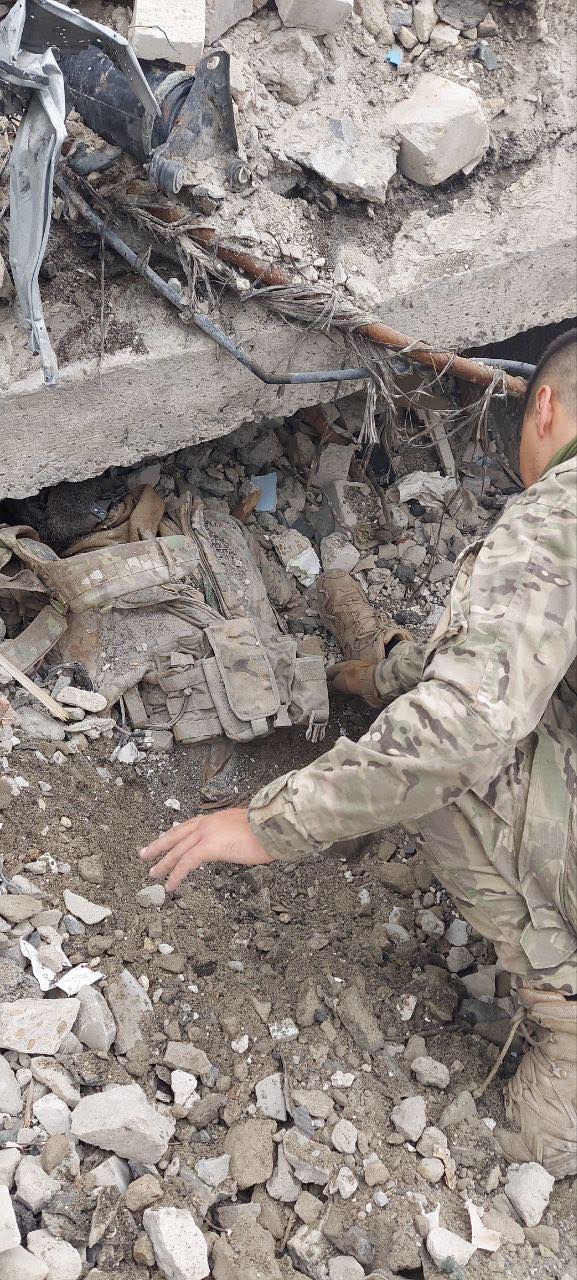 Офіцер Сил спеціальних операцій позивний Алі: Під завалами тіло Яшки пролежало все літо – і ні краплі не змінилося 05 Офіцер Сил спеціальних операцій позивний Алі: Під завалами тіло Яшки пролежало все літо – і ні краплі не змінилося 05