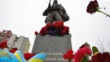 Участники АТО и жители Киева возложили на Троещине цветы к памятнику Воину-добровольцу. ФОТОрепортаж+ВИДЕО
