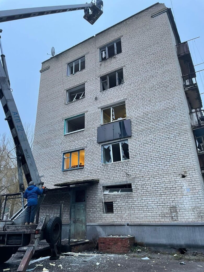 Пошкоджена багатоповерхівка по вул.Дарвіна Слов'янськ