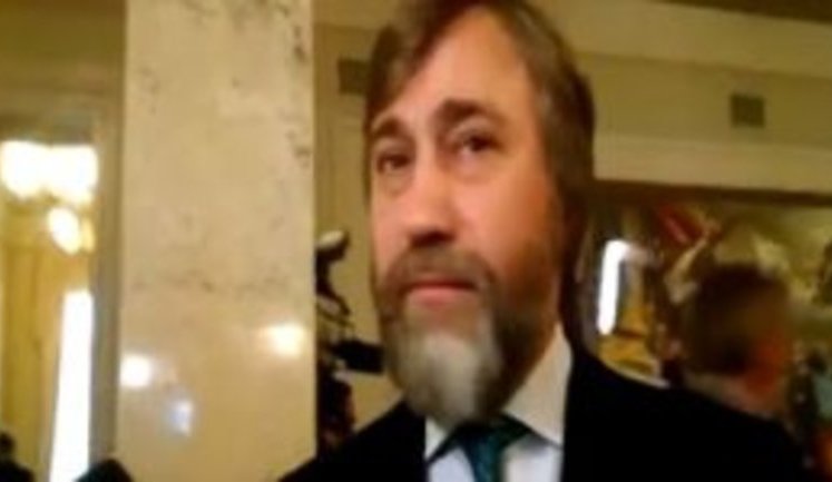 "Никуда из страны не уезжал и уезжать не собираюсь. Но завтра еду в запланированную поездку на Афон", - Новинский. ВИДЕО