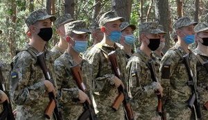 Курсантам полтавського військового коледжу видали зброю. ФОТО