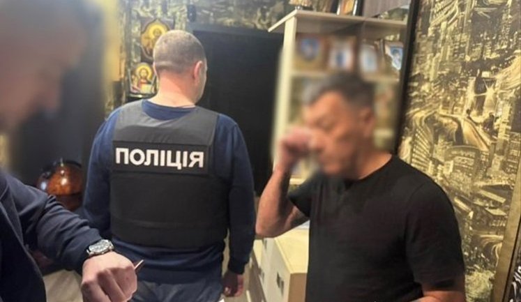 Криворізькі аферисти продавали іноземним компаніям неіснуючий метал. ФОТОрепортаж