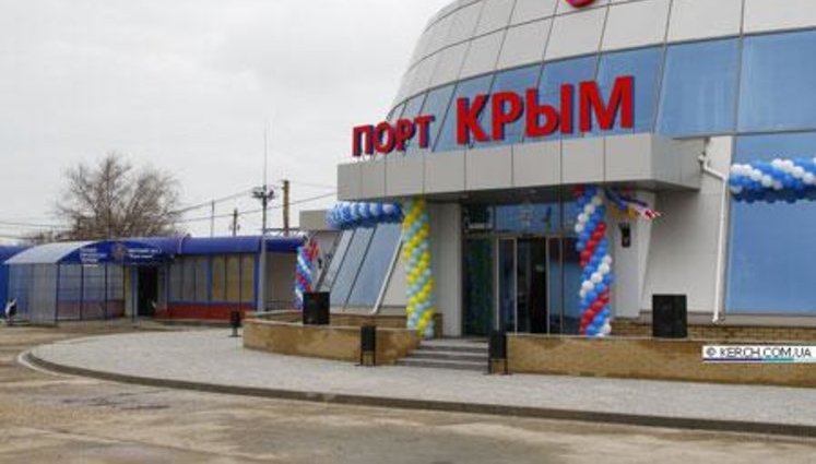 "Крымчане думают - буду сидеть без канализации, воды, тепла, зато будет русский язык и дружба с Россией", - депутат Верховного Совета Крыма