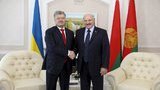 Відносини між державами вийшли на серйозне зростання, - Порошенко зустрівся з Лукашенком у Білорусі. ФОТО