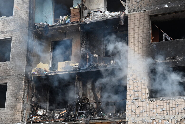 Consequences of Russian missile strike on house in Solomianskyi district of Kyiv 39