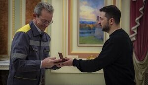 Зеленский наградил энергетиков государственными наградами в преддверии профессионального праздника. ВИДЕО+ФОТО