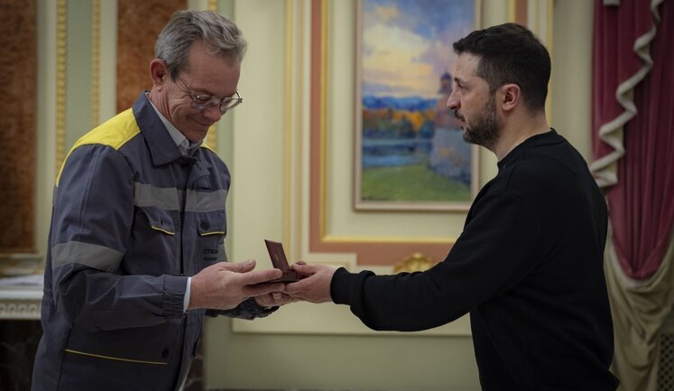 Зеленский наградил энергетиков государственными наградами в преддверии профессионального праздника. ВИДЕО+ФОТО