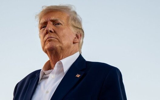 Суд призупинив одну із справ проти Трампа