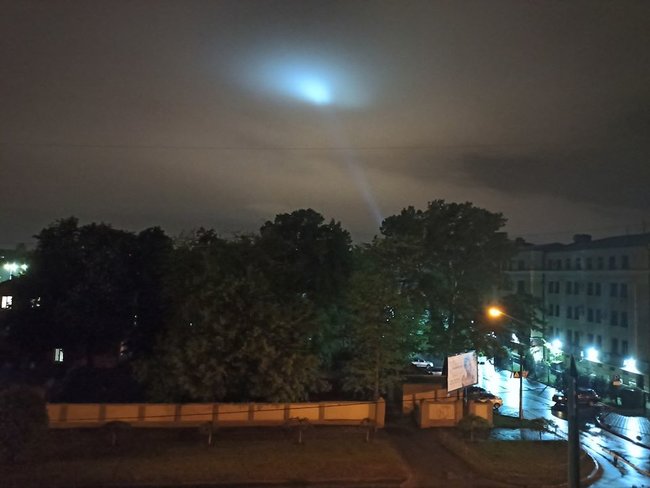 Небо над 20 містами пронизало проміння світла в межах акції Стоп культурний карантин 03