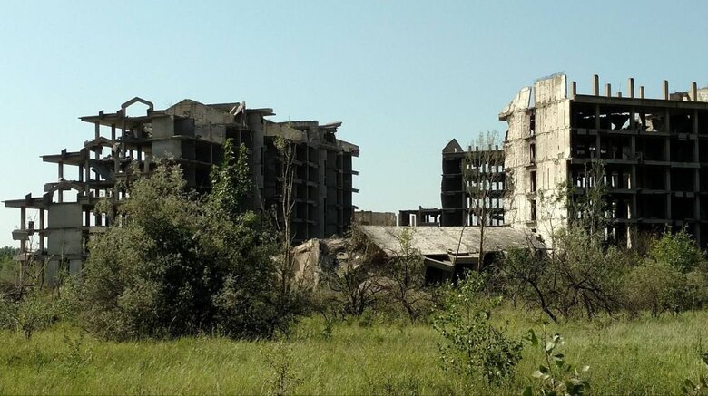 Наслідки удару ЗСУ по складу боєприпасів у окупованій Макіївці 01