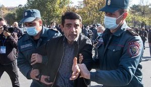 На митинге в Ереване задержаны десятки людей, требующих отставки Пашиняна. ВИДЕО+ФОТО