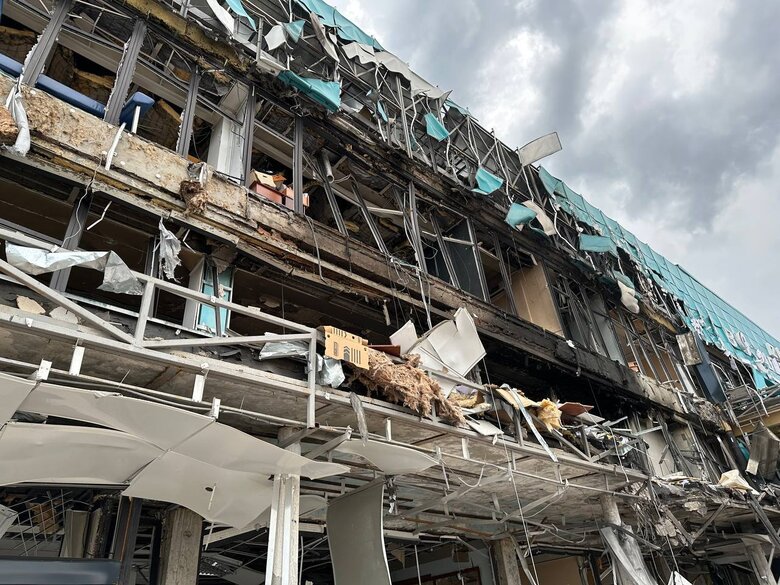 Вследствие ночных атак РФ в Измаиле повреждено здание Морвокзала, 3 учебных заведения, 1 учреждение культуры, 15 квартир и примерно 10 частных домов 02